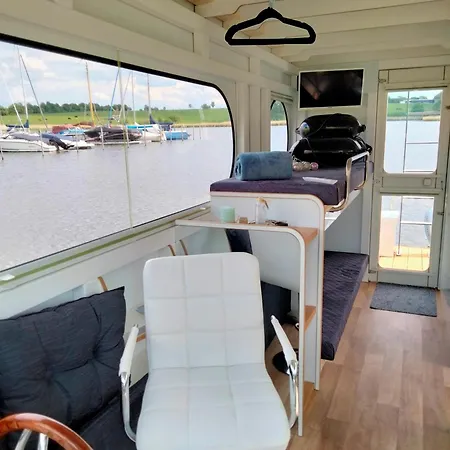 Hausboot Auf Der Schlei Viking-hausboot Lejlighed Missunde